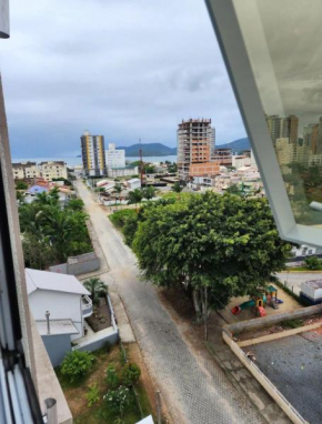 apartamento novo 300 m do mar